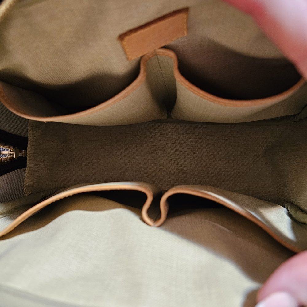 Louis Vuitton Brown Monogram Handbag - Picture 11 of 14